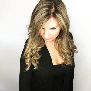 Meet your Posher, Julie